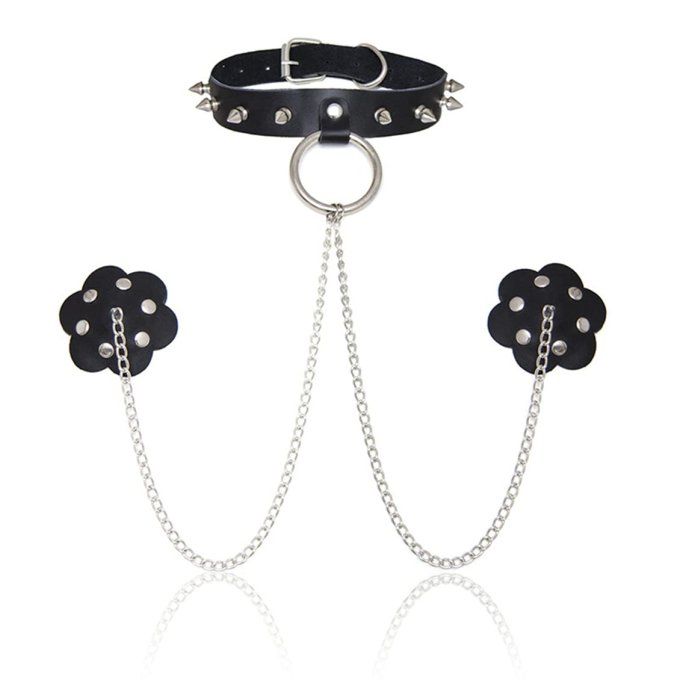 Collier ras de cou avec chaînes et cache tétons